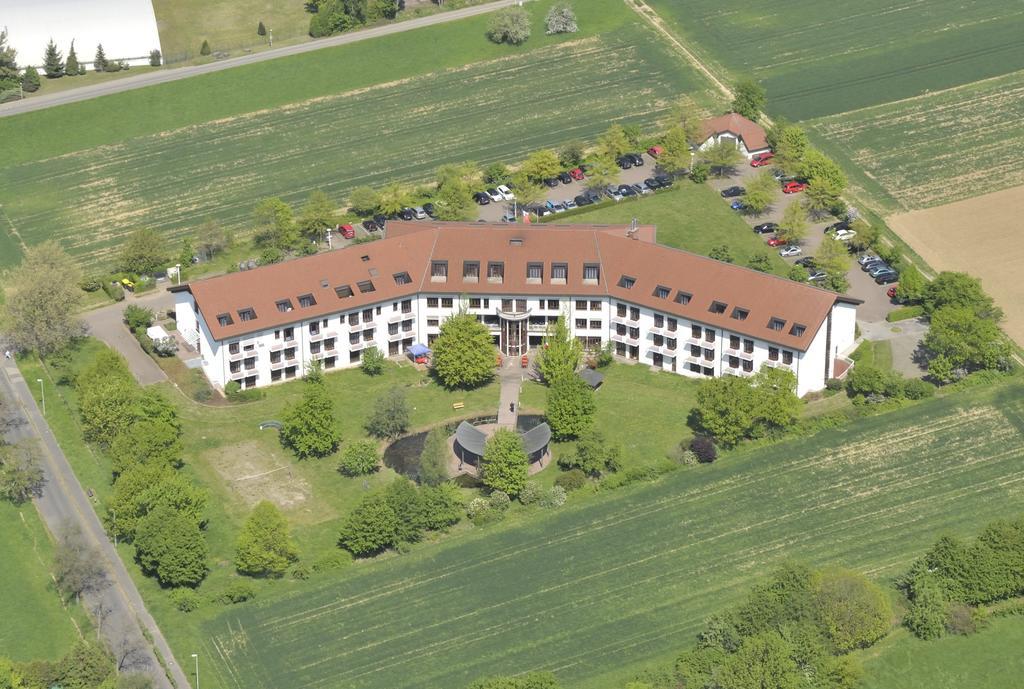 Tagungs- Und Bildungszentrum Steinbach/Taunus Steinbach im Taunus Eksteriør bilde